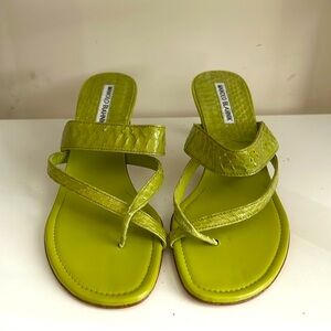 Manolo Blahnik kitten heel